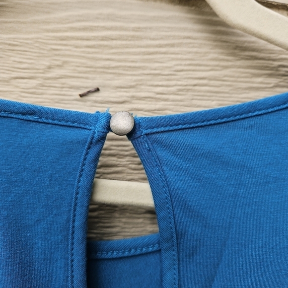 bebop blue short sleeve jersey knit keyhole romper medium - Picture 6 of 9